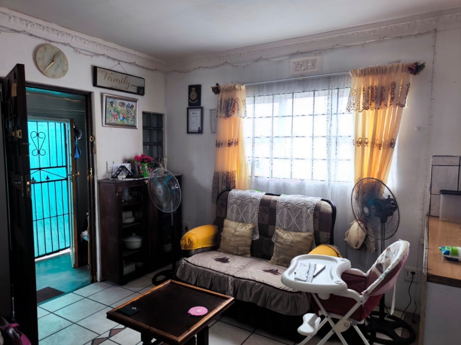 3 Bedroom Property for Sale in Lavender Hill Western Cape